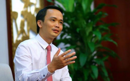 Tỷ phú hé lộ toan tính tỷ USD, cổ phiếu tăng trần liên tiếp