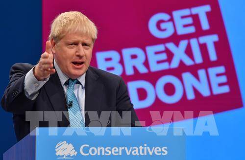 “Chết vào một ngày khác” và loạt phim dài tập Brexit