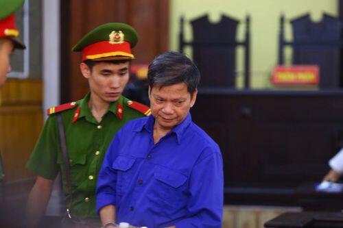 Vụ gian lận thi Sơn La: Bắt tạm giam nguyên Phó giám đốc Sở GD&ĐT sau phiên xử