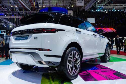 Range Rover Evoque mới thay đổi định nghĩa về SUV sang nhỏ gọn