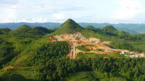 Xẻ núi xây dựng công trình tâm linh hơn 800 tỷ đồng gần cột cờ Lũng Cú, Hà Giang