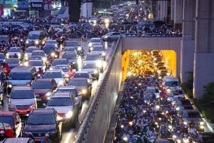 Hà Nội nêu lộ trình cấm xe máy trong nội thành
