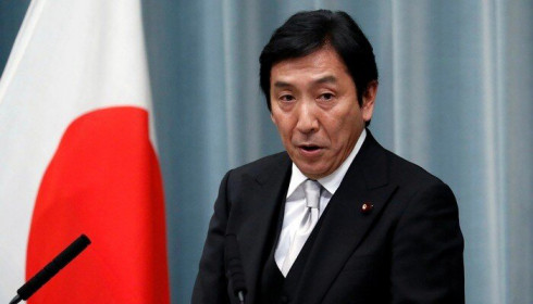 Bộ trưởng Bộ Thương mại Nhật Bản mất chức vì khoản tiền viếng 180 USD