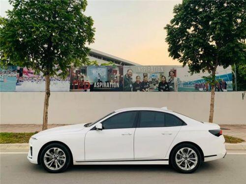 Xe VinFast Lux A2.0 đầu tiên “lên sàn” xe cũ, giá hơn 1 tỷ đồng