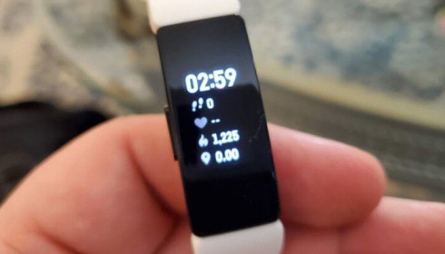 Google thâu tóm Fitbit, trực tiếp đấu Apple về đồng hồ thông minh