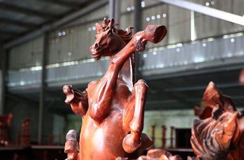 Siêu phẩm gốc cây chỏng chơ bên suối, giá 7 tỷ đại gia Hưng Yên không bán