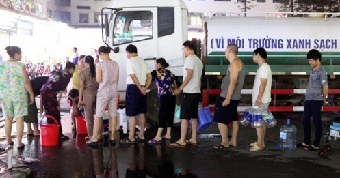 Súc rửa bể xả thẳng ra suối Đồng Bãi, Công ty nước sạch Sông Đà lại bị 'tuýt còi'