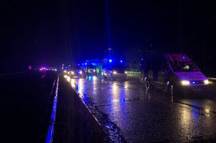 Cảnh sát Anh phát hiện thêm 15 người nhập cư lậu trong xe tải, bắt giữ tài xế