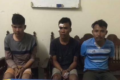 Quảng Trị: Bắt 3 người Lào vận chuyển 30.000 viên ma túy vào Việt Nam
