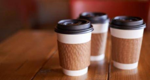 Ireland sẽ áp thuế với cốc uống cà phê dùng một lần