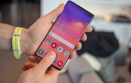 Người dùng điện thoại Samsung được khuyến cáo tắt ngay giao dịch ngân hàng bằng vân tay