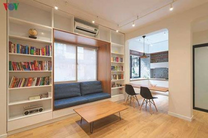 Căn chung cư cũ có thiết kế điển hình của thời bao cấp biến thành không gian sống cực kì hiện đại sau cải tạo