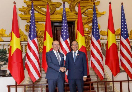 Ký 5 thỏa thuận tỷ USD trong chuyến thăm của Bộ trưởng Thương mại Mỹ tới Việt Nam