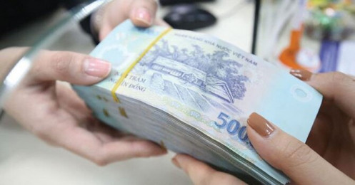 Lãi suất liên ngân hàng VND bật tăng trở lại, lãi suất USD tiếp tục đi xuống