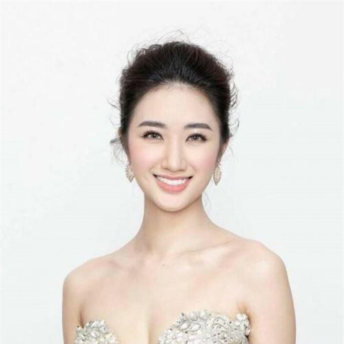 2 hoa hậu Việt lấy chồng tỷ phú hơn 18, 19 tuổi giờ ra sao?