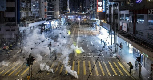 Nhiều trường học Hồng Kông phải đóng cửa vì bạo lực leo thang nhanh chóng