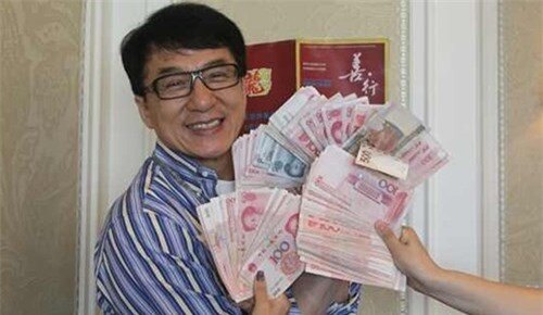 “Choáng” với khối tài sản siêu khủng hơn 8.000 tỷ của ngôi sao võ thuật Thành Long