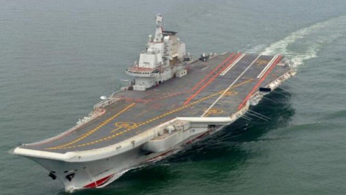 Kêu gọi Mỹ ngừng "khoe cơ bắp", Trung Quốc đưa tàu sân bay vào Biển Đông tập trận