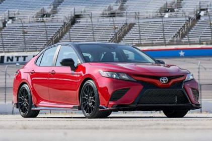 Top 10 xe thể thao 4 cửa phiên bản 2020 tốt nhất: Toyota Camry TRD góp mặt