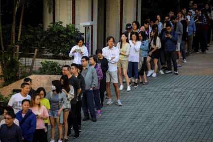 Cử tri Hồng Kông tham gia bỏ phiếu vượt xa số lượng năm 2015