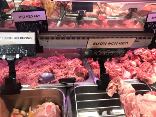 Giá thịt heo lên 280.000 đồng, 'vượt mặt' thịt bò