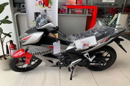 Honda Winner X giảm giá 3 triệu đồng, Yamaha Exciter đội giá