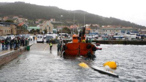 Bắt giữ tàu ngầm chở lậu 3 tấn ma túy vào châu Âu