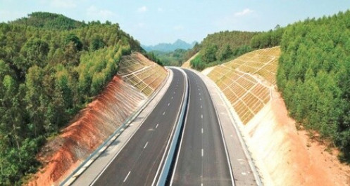 Sẽ đầu tư mới 600 nhà chờ xe buýt và chốt lộ trình tăng phí cho cao tốc Trung Lương – Mỹ Thuận