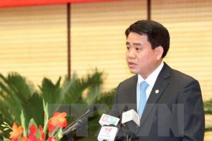 Chủ tịch Nguyễn Đức Chung làm rõ nhiều vấn đề cử tri và đại biểu quan tâm