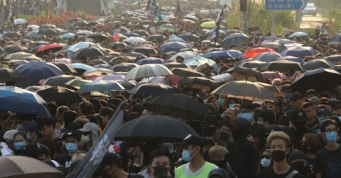 Cảnh sát Hồng Kông kêu gọi biểu tình ôn hòa