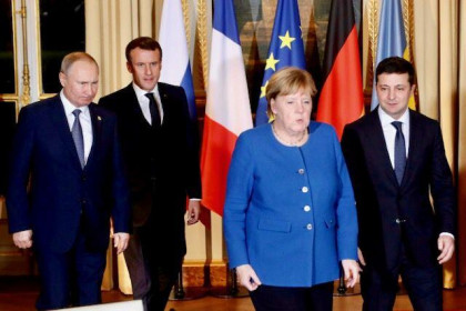 Cuộc gặp đầu tiên Putin - Zelensky kéo dài 8 giờ tại Paris