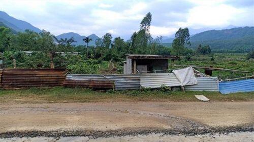 Hàng loạt căn 'nhà ma' xây dựng trái phép để đón đầu dự án 643 tỉ đồng