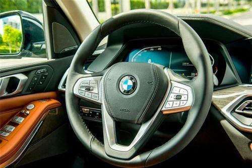 BMW X7 giảm giá 200 triệu đồng tại Việt Nam