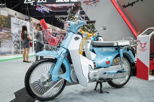 Xe máy 'nhái' Honda Super Cub, giá gần 23 triệu