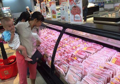 Giá thịt heo "vọt" lên 200.000 đồng/kg, chuyên gia khuyên nên chuyển sang ăn cá tra