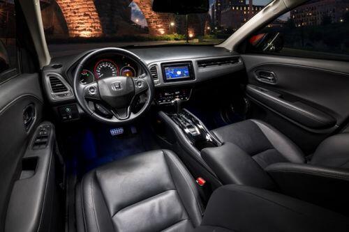 Tung chiêu giảm giá, Honda HR-V “đánh bại” Ford EcoSport