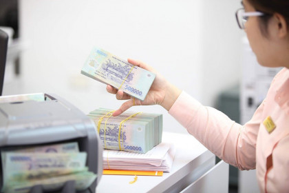 Lãi suất cuối năm đảo chiều