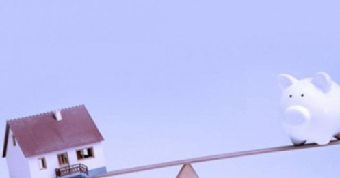 Người mua nhà bối rối trước dự báo thị trường