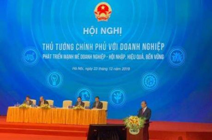 Thủ tướng Nguyễn Xuân Phúc: Chính phủ tiếp tục cam kết đồng hành cùng doanh nghiệp
