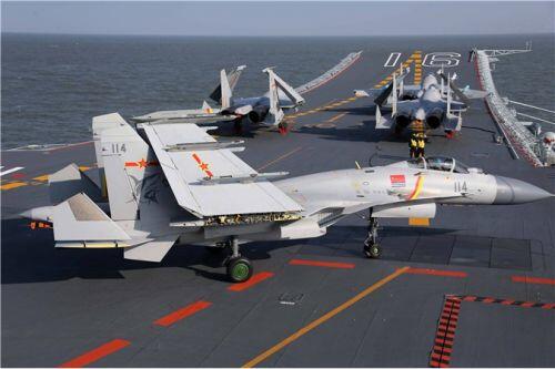 Với tiêm kích J-15, tàu sân bay của Trung Quốc chỉ là "hổ giấy"?