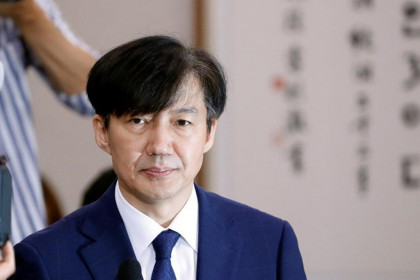Hàn Quốc truy tố cựu bộ trưởng tư pháp ‘cho con học trường điểm’
