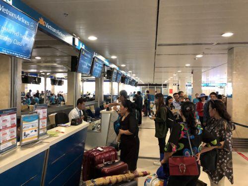 Vietnam Airlines tăng phí, giá vé máy bay Tết tiếp tục tăng