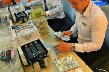 Vì sao mặt bằng lãi suất thị trường xu hướng giảm?