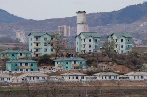 Hai "cuộc sống khác" bên trong khu phi quân sự bán đảo Triều Tiên