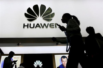 Huawei đối mặt trùng trùng thách thức trong năm mới