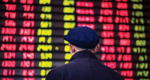 Nhận tin tốt về kinh tế trong nước, chứng khoán Trung Quốc tăng điểm phiên đầu năm