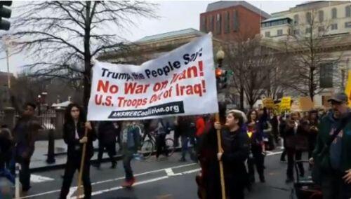 Ảnh: Biểu tình phản đối chiến tranh trên khắp nước Mỹ
