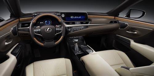 Ra mắt bộ đôi sedan hạng sang Lexus LS và ES