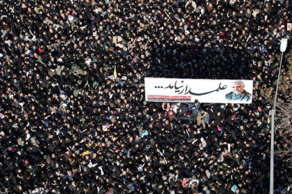 Toàn cảnh đám tang “triệu người” của tướng Iran Soleimani vừa bị ám sát