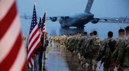 Mỹ cấm 3.500 lính dù đến Trung Đông mang theo điện thoại